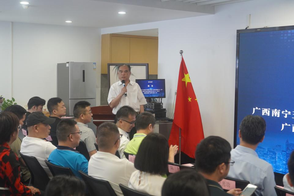 【政企联动】五象新区粤港澳大湾区产业协同创新中心在深圳揭牌，推动区域产业协作迈入新阶段深圳市创新产业融合促进会2025年09月29日19:21广东