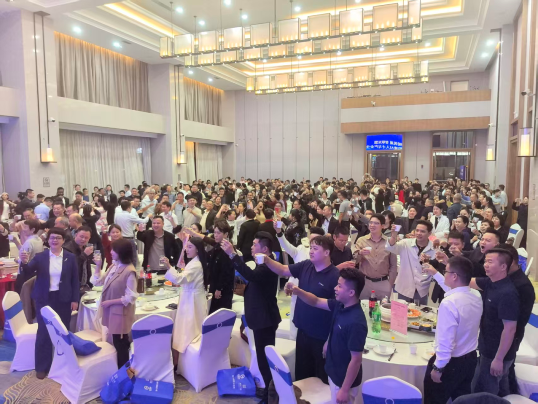 【2025年“AI应用人才发展大会”系列报道之二】大会欢迎晚宴